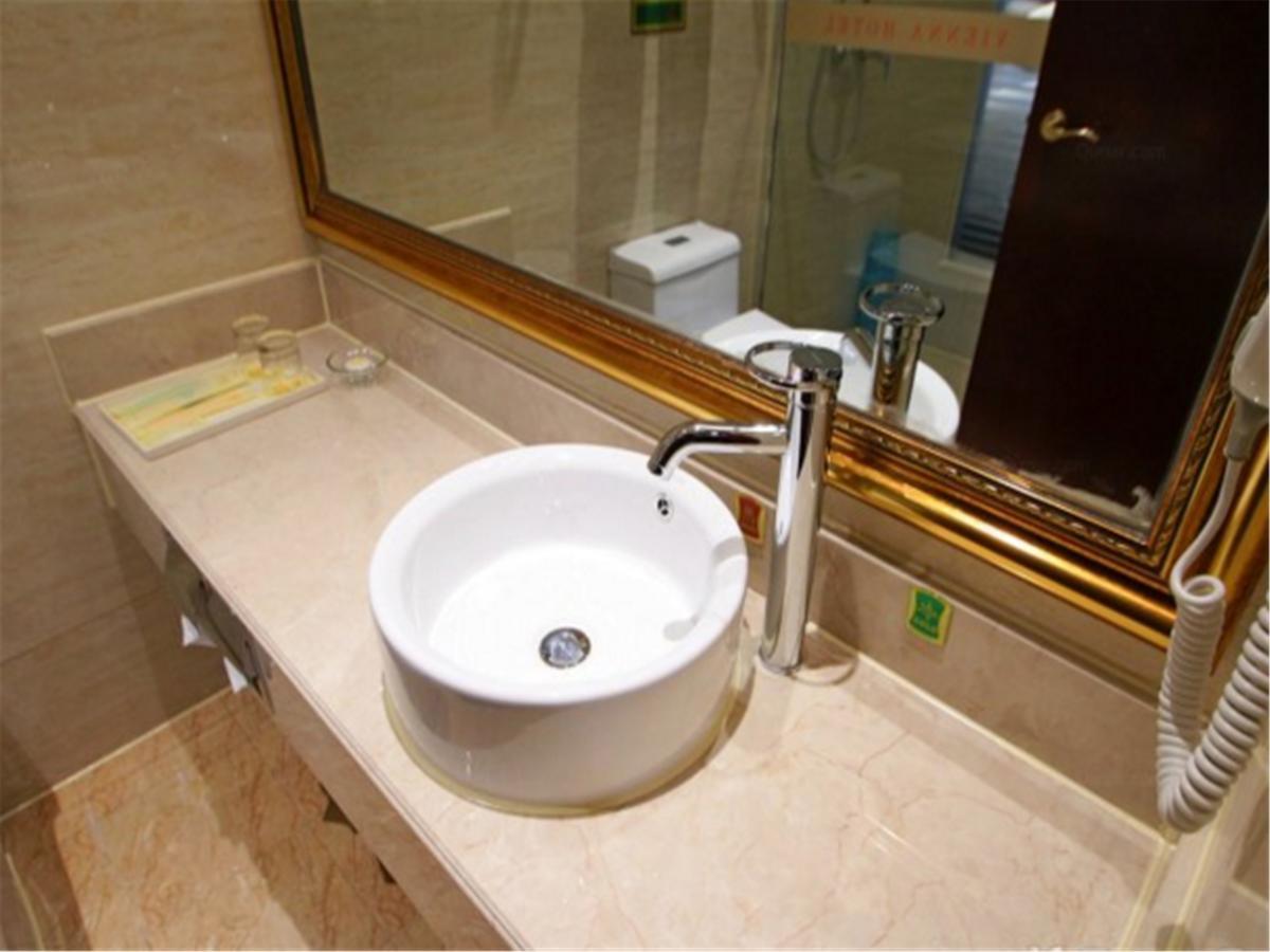 Vienna International Hotel Shanghai Pudong Huinan Exterior photo