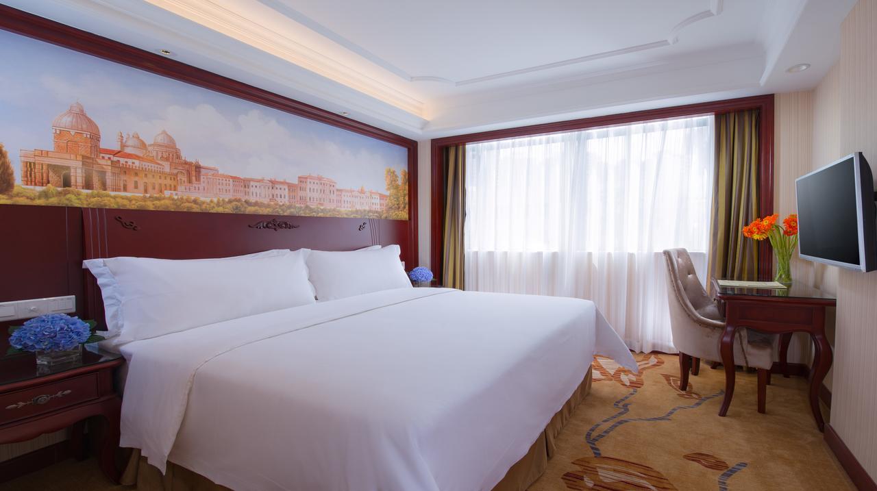 Vienna International Hotel Shanghai Pudong Huinan Exterior photo